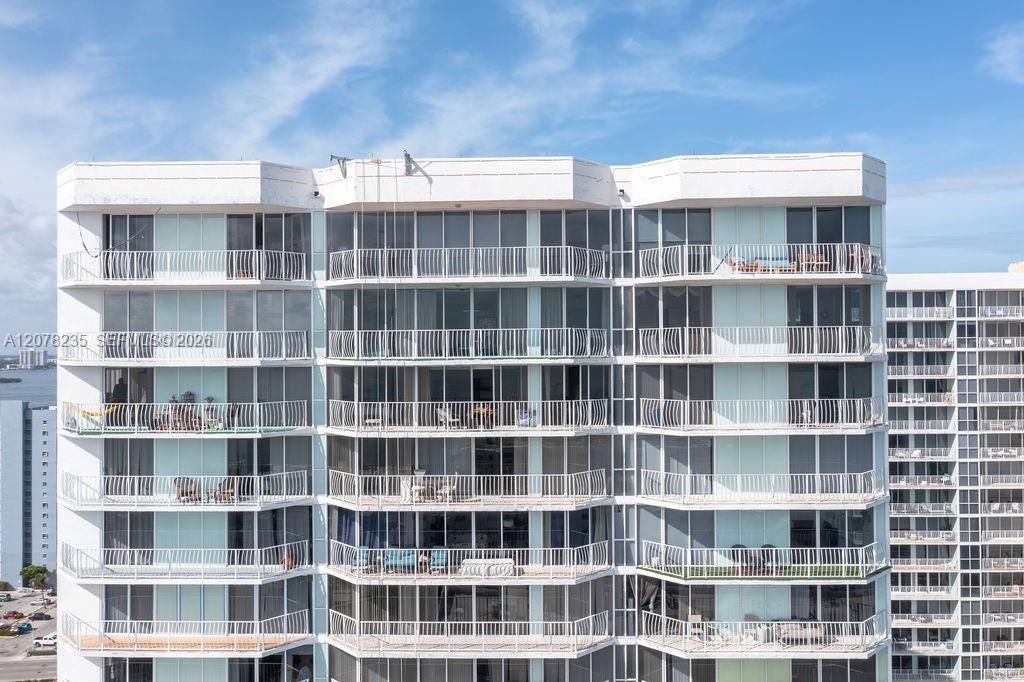 7601 E Treasure Dr, Unit PH206, North Bay Village, FL 33141 Photo