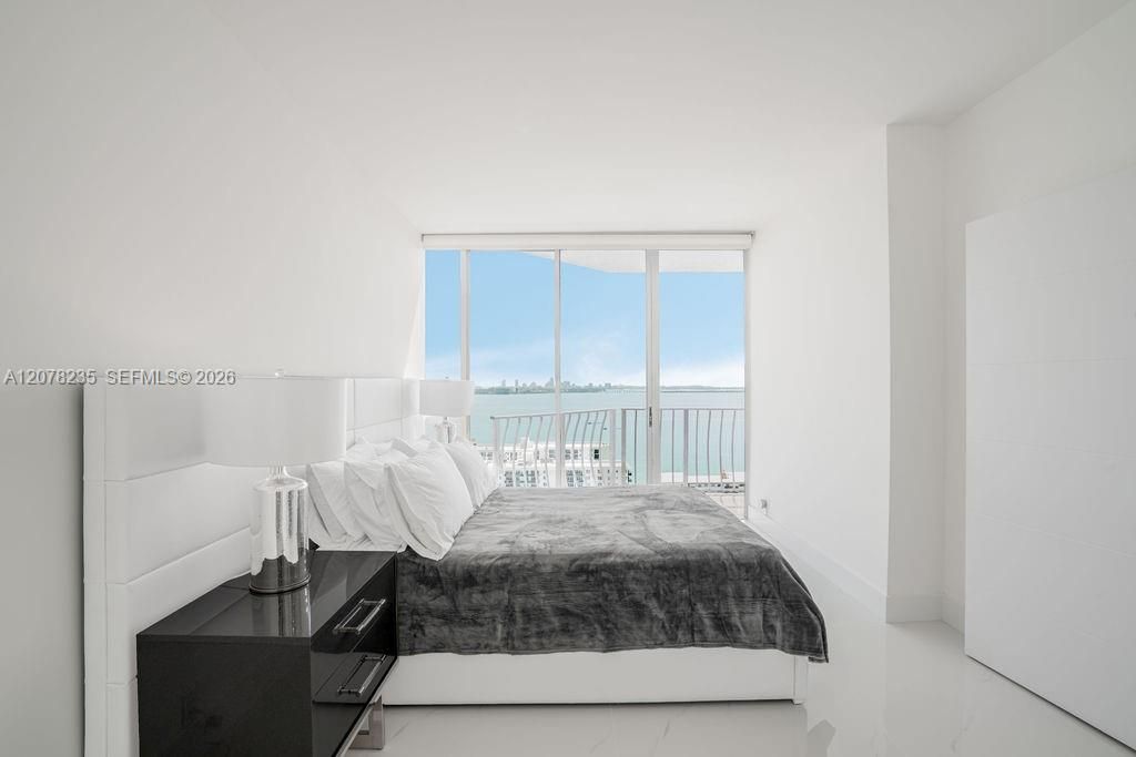 7601 E Treasure Dr, Unit PH206, North Bay Village, FL 33141 Photo