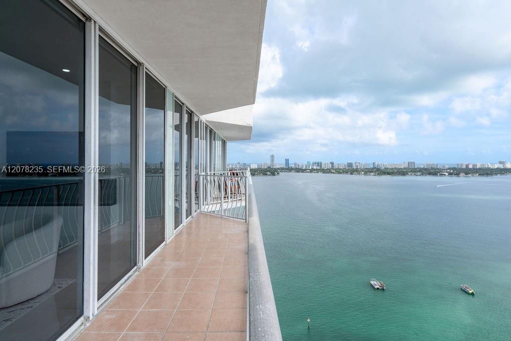7601 E Treasure Dr, Unit PH206, North Bay Village, FL 33141 Photo