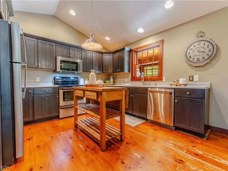 4754 Yackey Drive NW, Strasburg, OH 44680 Photo 13