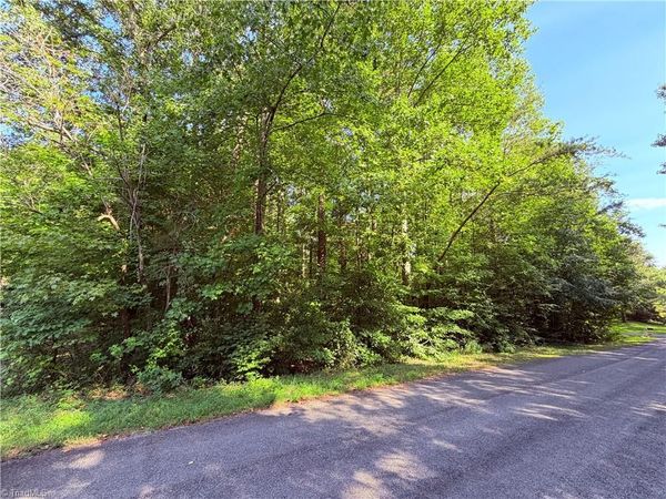 1621 Beechwood Road, Yadkinville, NC 27055