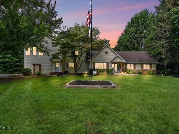 8710 Schadel Road, Waterville, OH 43566