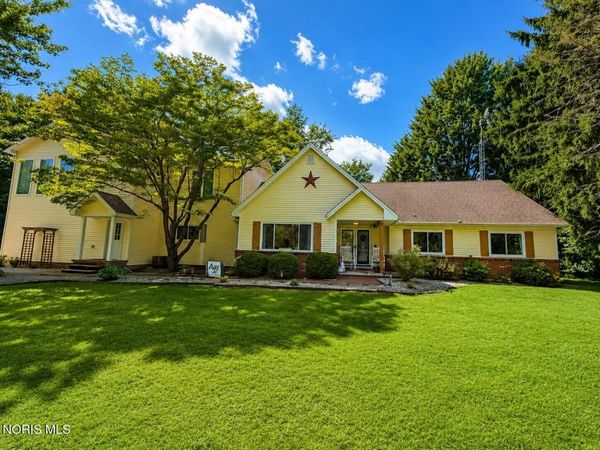 8710 Schadel Road, Waterville, OH 43566