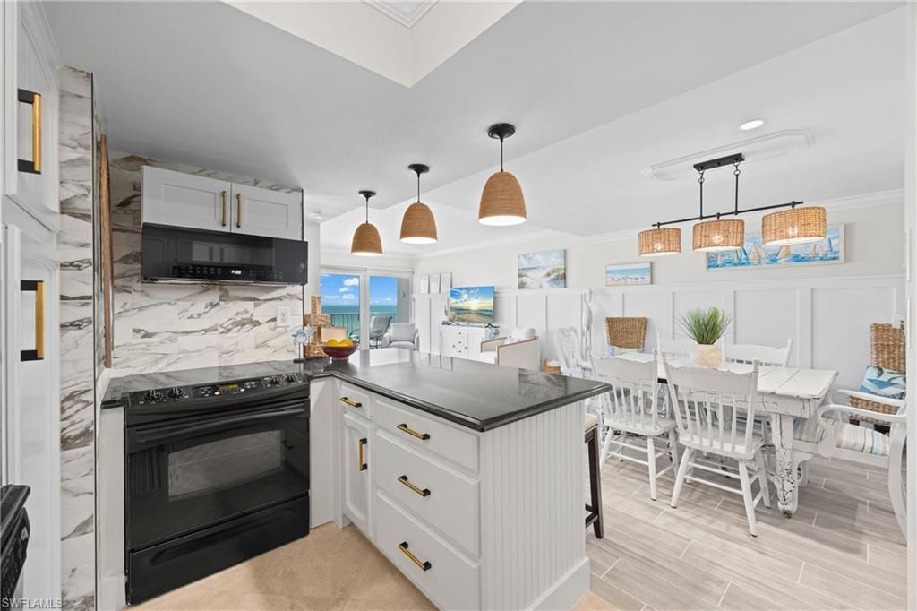 3443 Gulf Shore Blvd N, Unit 504, Naples, FL 34103 Photo