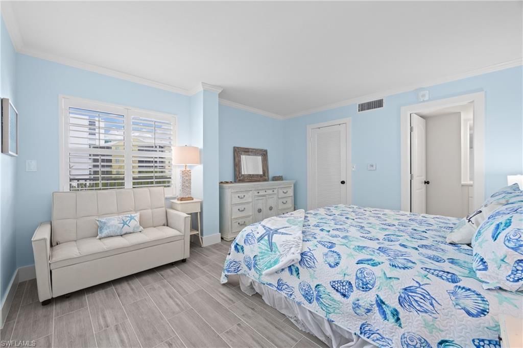 3443 Gulf Shore Blvd N, Unit 504, Naples, FL 34103 Photo