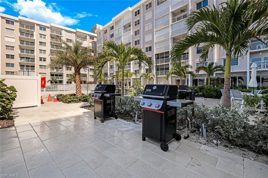 3443 Gulf Shore Blvd N, Unit 504, Naples, FL 34103 Photo