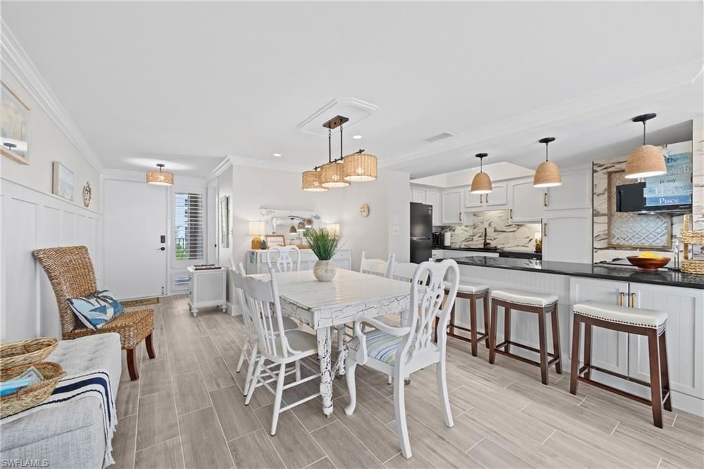 3443 Gulf Shore Blvd N, Unit 504, Naples, FL 34103 Photo