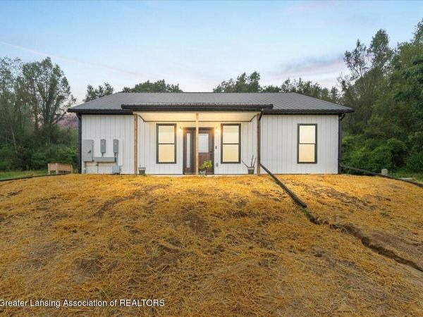 25455 L Drive, Albion, MI 49224