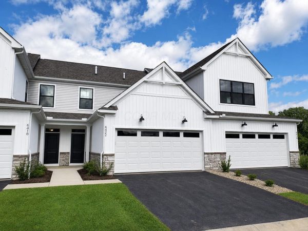 6422 Hamilton Woods Boulevard N, Columbus, OH 43081