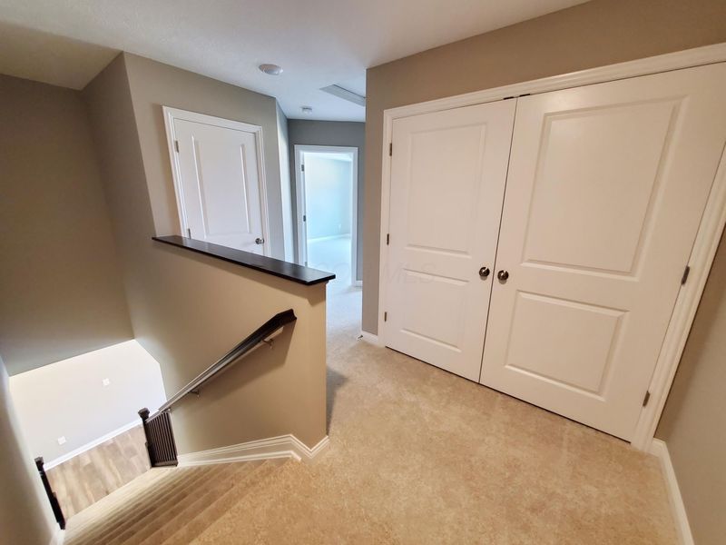 6422 Hamilton Woods Boulevard N, Columbus, OH 43081 Photo 10
