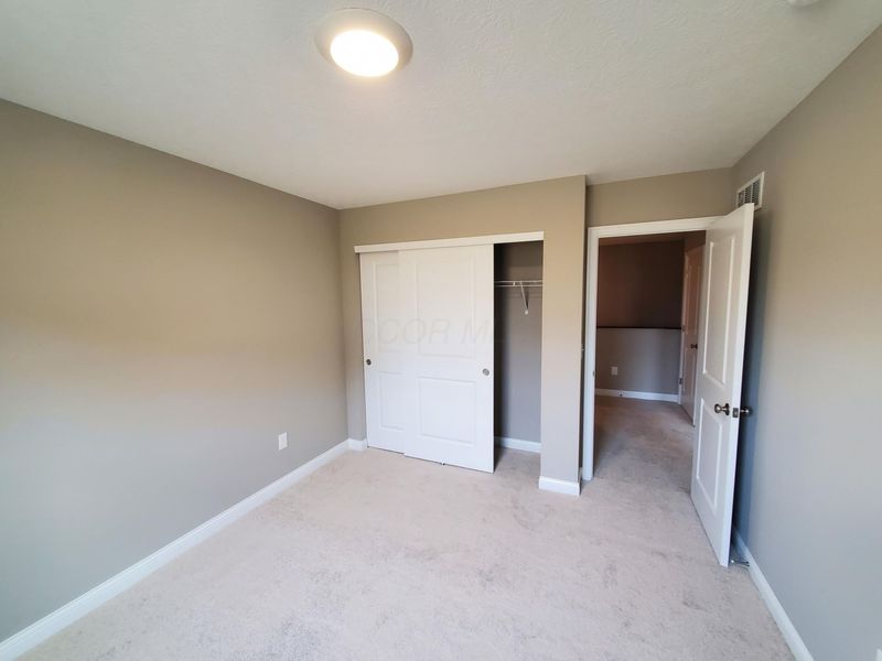 6422 Hamilton Woods Boulevard N, Columbus, OH 43081 Photo 17