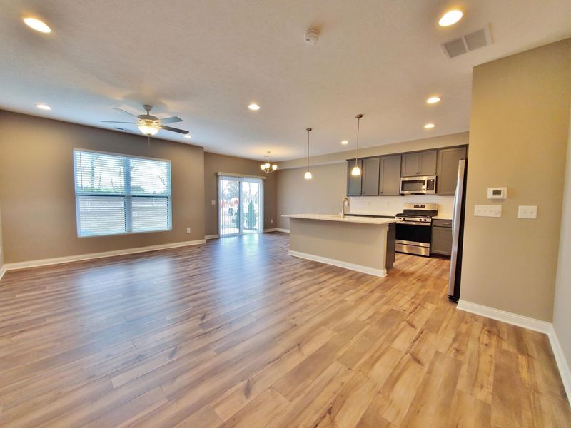 6422 Hamilton Woods Boulevard N, Columbus, OH 43081 Photo 4