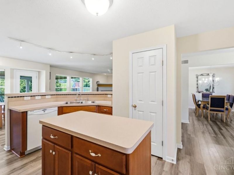 4897 Streamside Court, Liberty Township, OH 45011 Photo 13