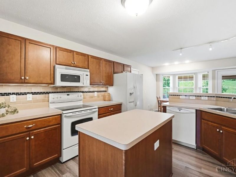 4897 Streamside Court, Liberty Township, OH 45011 Photo 14