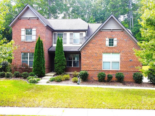 7714 Coalcliff Drive , Charlotte, NC 28078