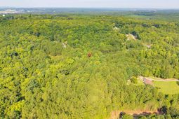 326 Cora Drive photo 4