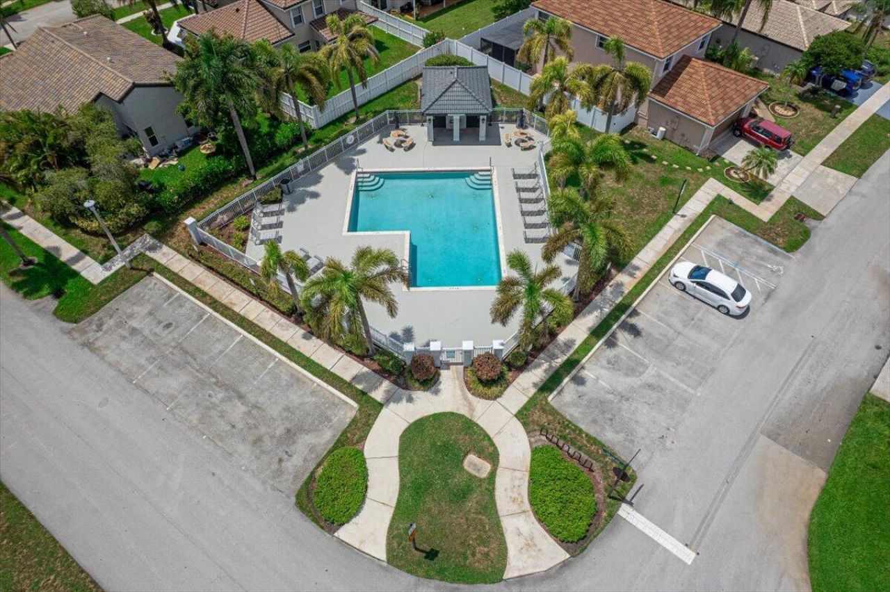 1378 SW 180th Avenue, Pembroke Pines, FL 33029 Photo