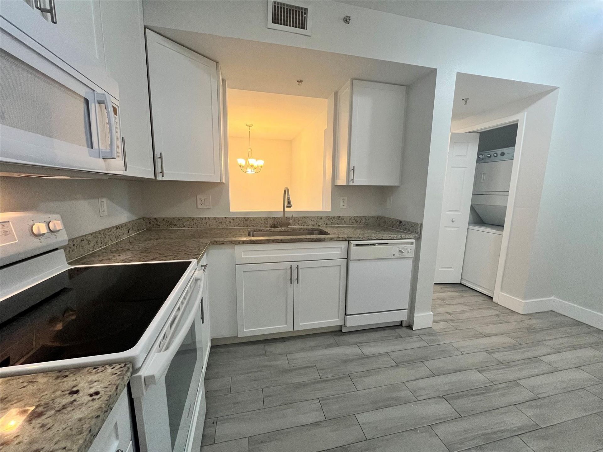1161 Golden Lakes Boulevard, Unit 1316, West Palm Beach, FL 33411 Photo