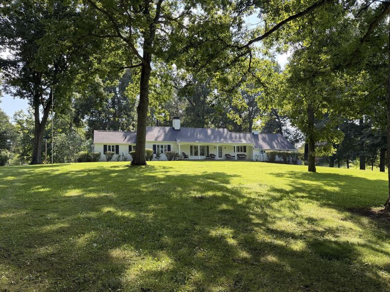 800 Club Drive , Mount Vernon, OH 43050 Photo 10