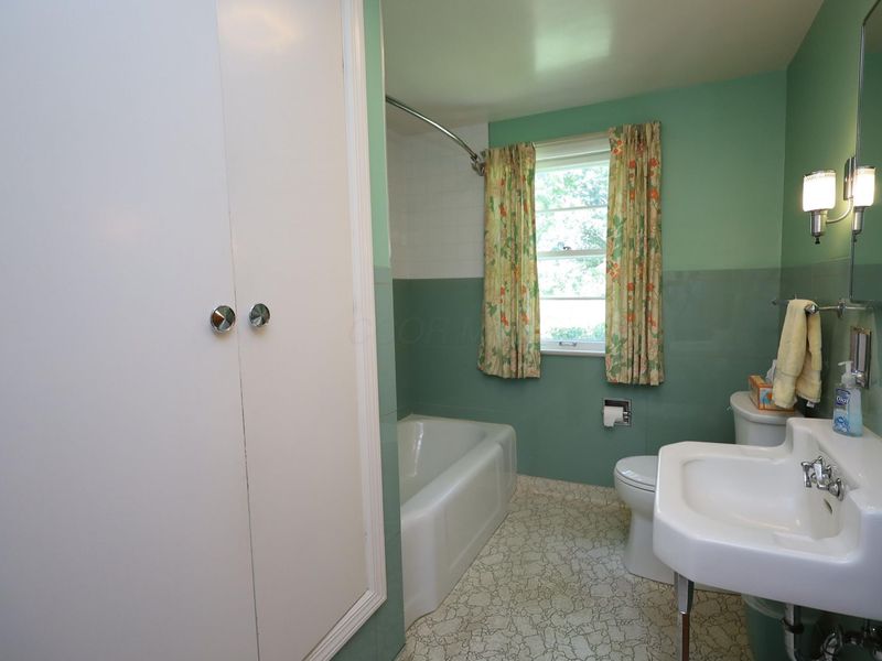 800 Club Drive , Mount Vernon, OH 43050 Photo 22