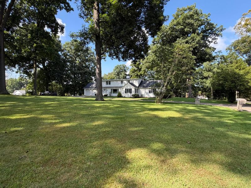 800 Club Drive , Mount Vernon, OH 43050 Photo 6