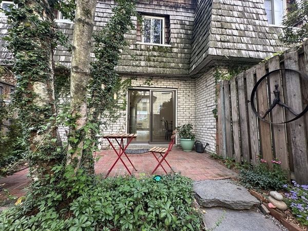 73 Bridge St, Unit 26, Northampton, MA 01060