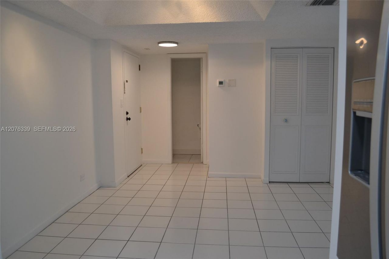 3670 Inverrary Dr, Unit 2D, Lauderhill, FL 33319 Photo
