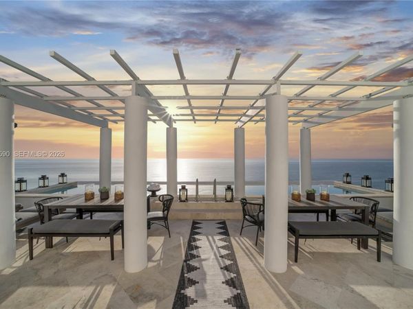5801 Collins Ave, Unit PH1600, Miami Beach, FL 33140