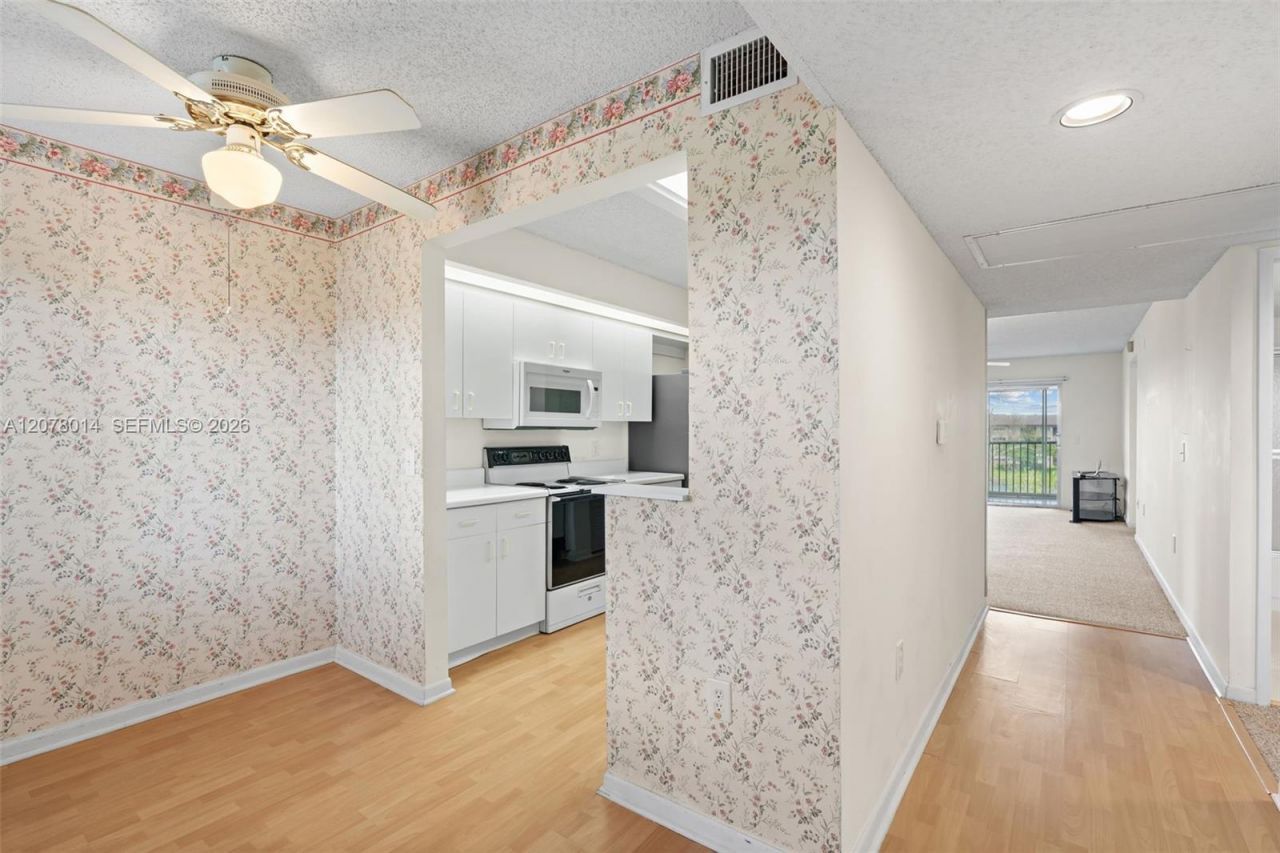 13705 SW 12th St, Unit 409B, Pembroke Pines, FL 33027 Photo