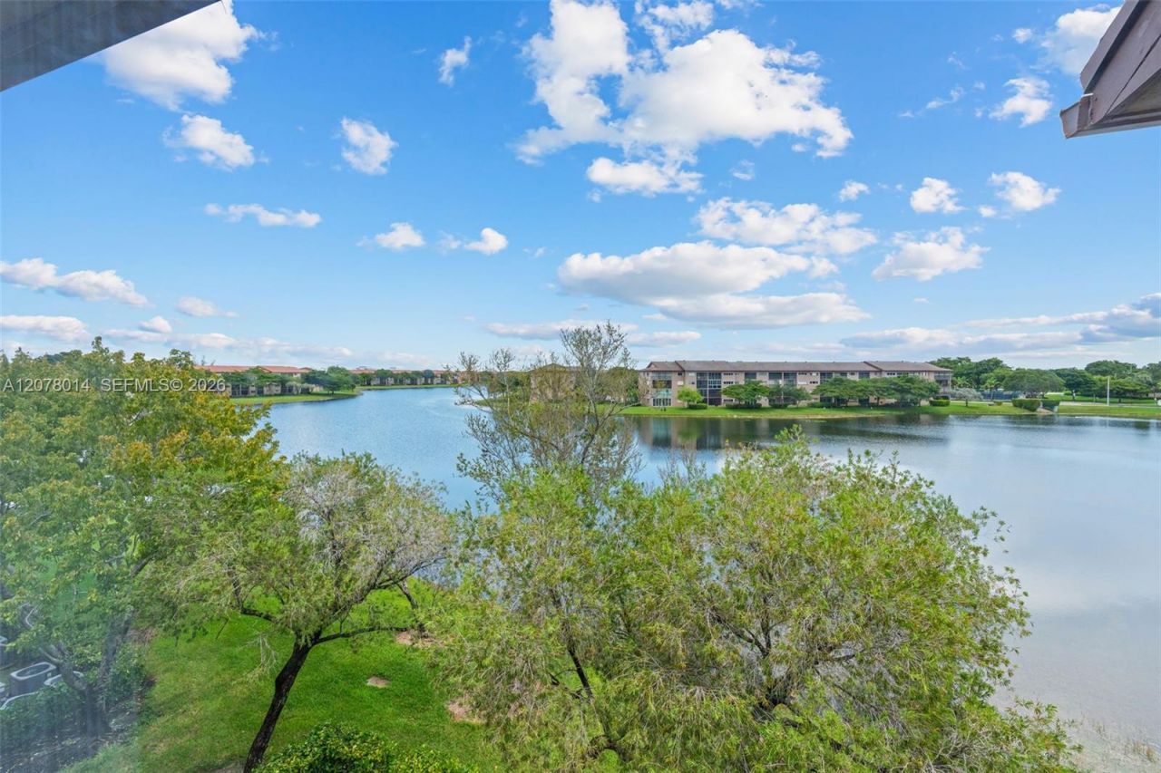 13705 SW 12th St, Unit 409B, Pembroke Pines, FL 33027 Photo