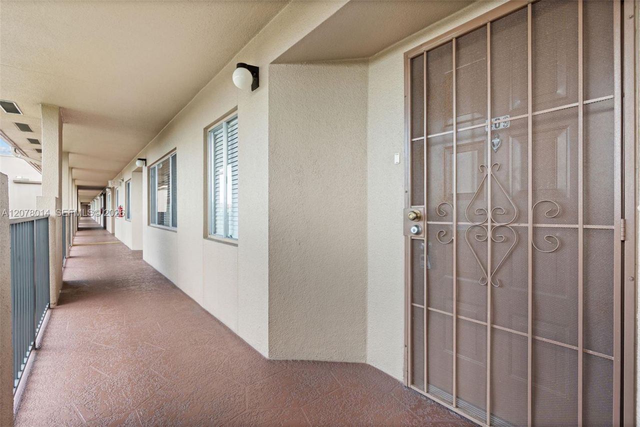 13705 SW 12th St, Unit 409B, Pembroke Pines, FL 33027 Photo