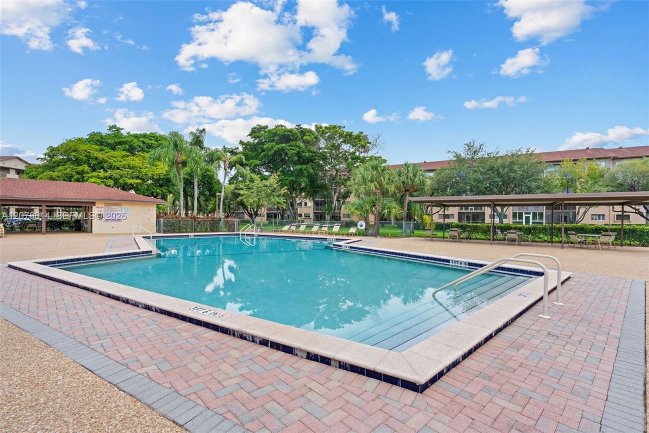 13705 SW 12th St, Unit 409B, Pembroke Pines, FL 33027 Photo