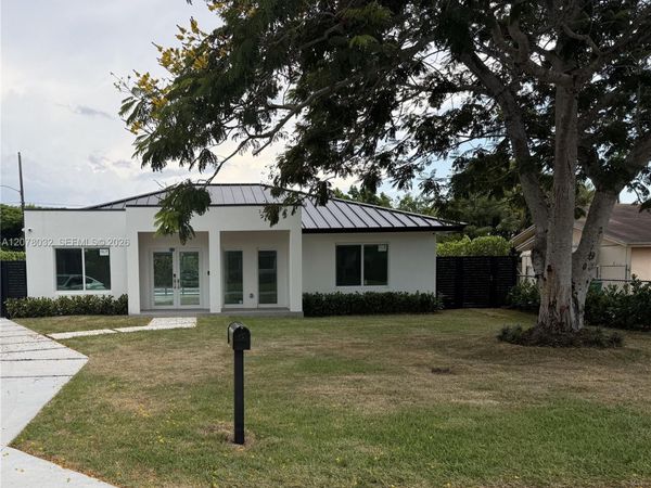 6099 SW 38th St , Miami, FL 33155