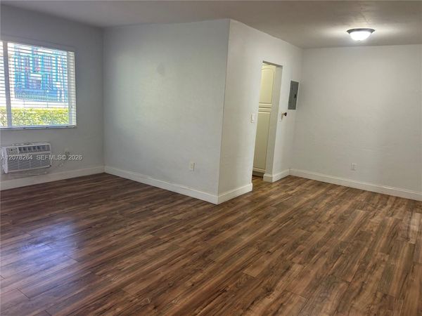 415 76th St, Unit 2, Miami Beach, FL 33141
