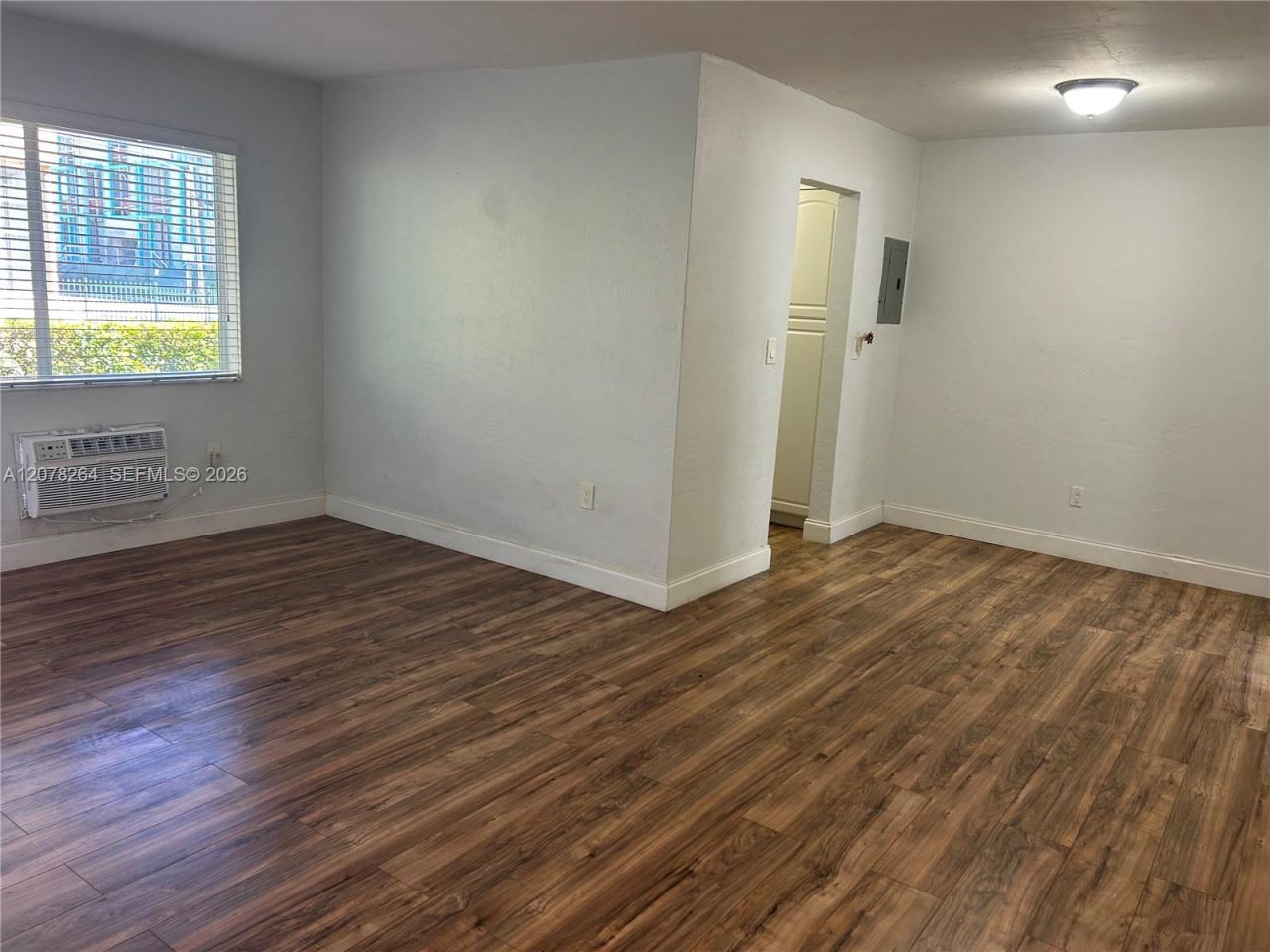 415 76th St, Unit 2, Miami Beach, FL 33141 Photo