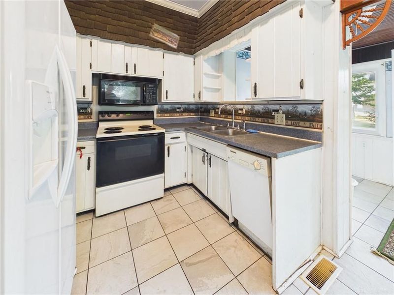 319 E Main Street, Greenville, OH 45331 Photo 9