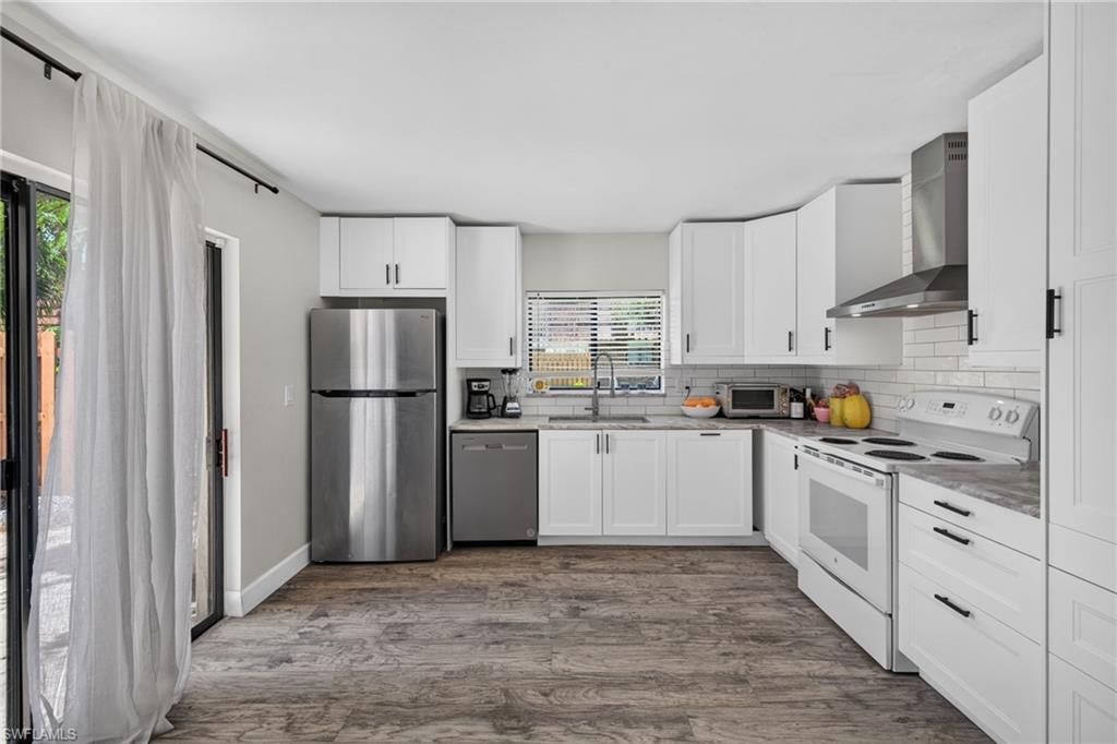 1448 Park Shore Cir, Unit 2, Fort Myers, FL 33901 Photo
