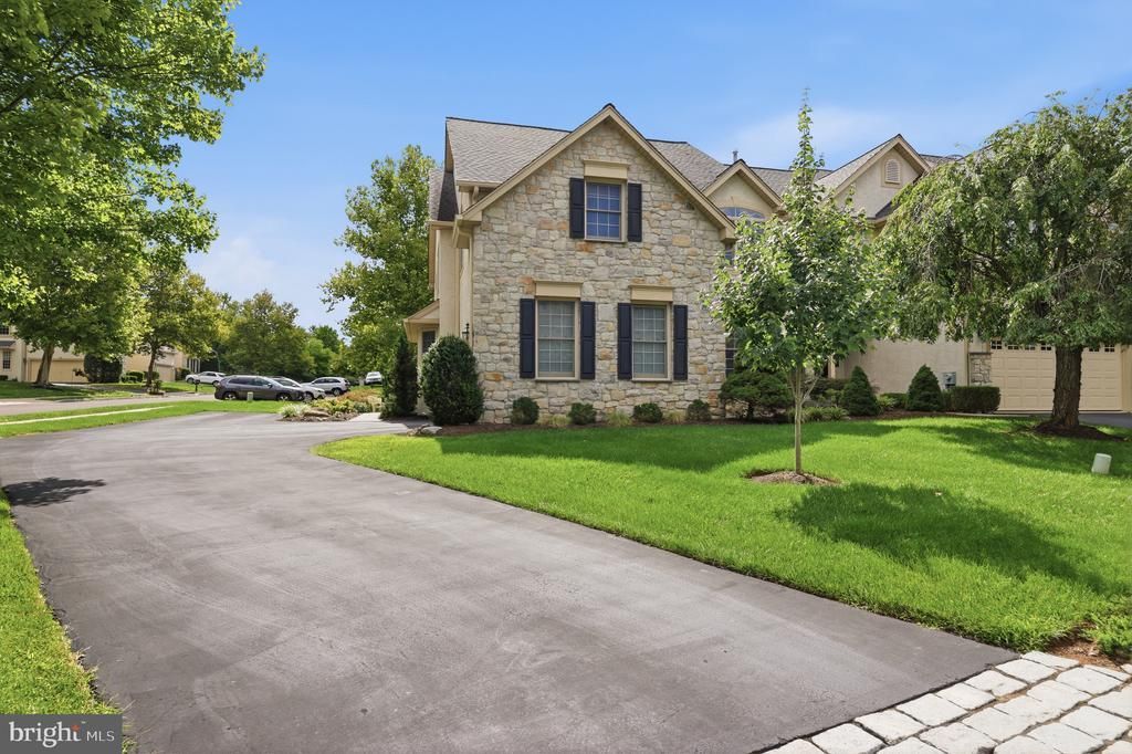 1260 CARNIGAN COURT, AMBLER, PA 19002