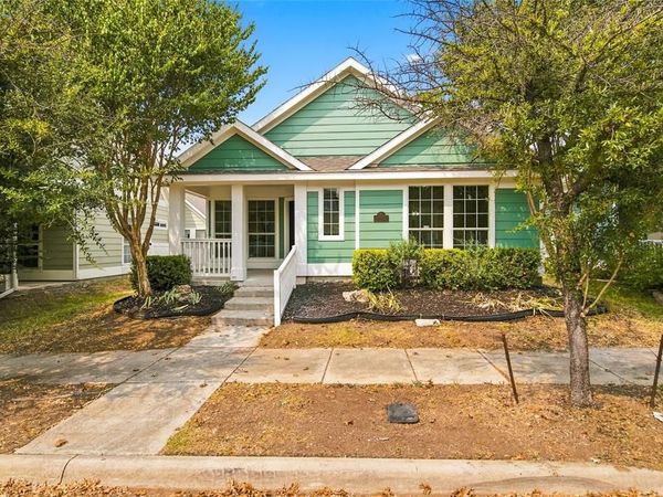 1401 Live Oak Lane, Savannah, TX 76227