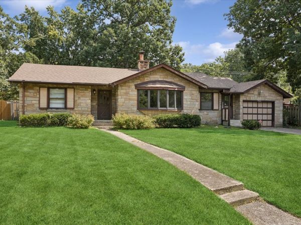 422 E Ravine Avenue, Willow Springs, IL 60480