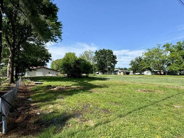 1203 W Elm Street, West Frankfort, IL 62896