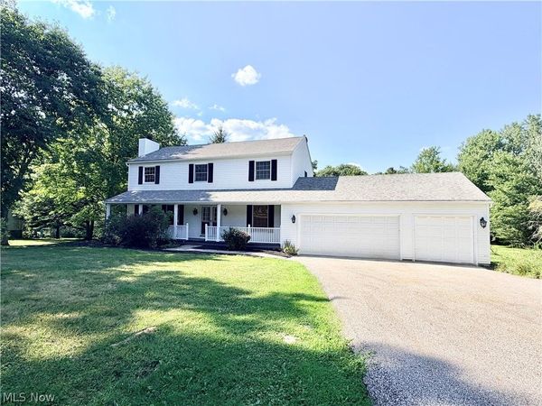 17610 Creekside Drive , Chagrin Falls, OH 44023