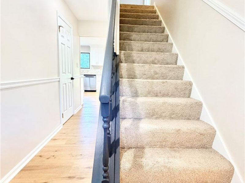 17610 Creekside Drive, Chagrin Falls, OH 44023 Photo 14