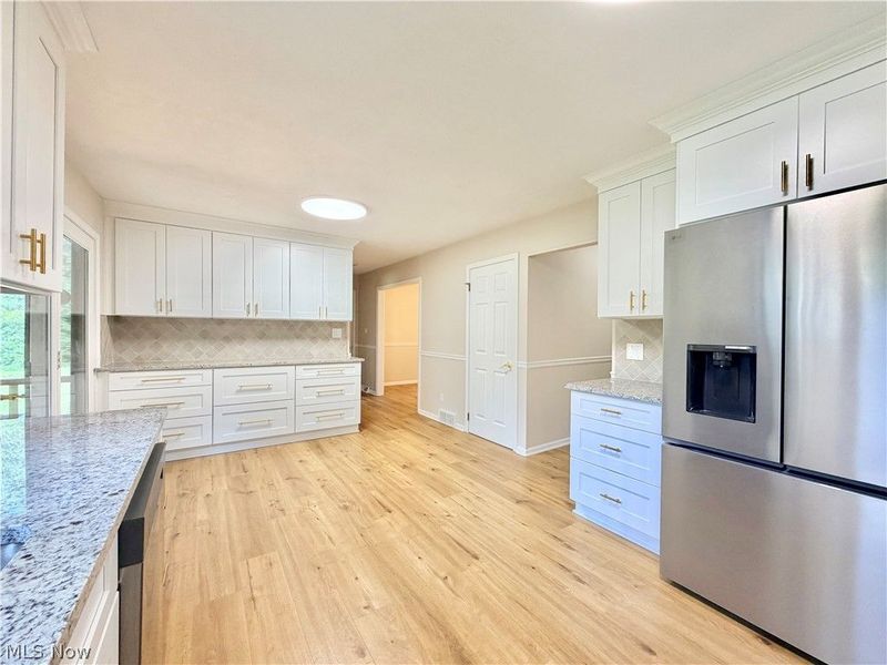 17610 Creekside Drive, Chagrin Falls, OH 44023 Photo 8