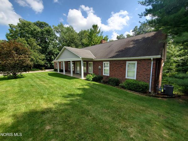 1040 Edgewood Drive , Upper Sandusky, OH 43351
