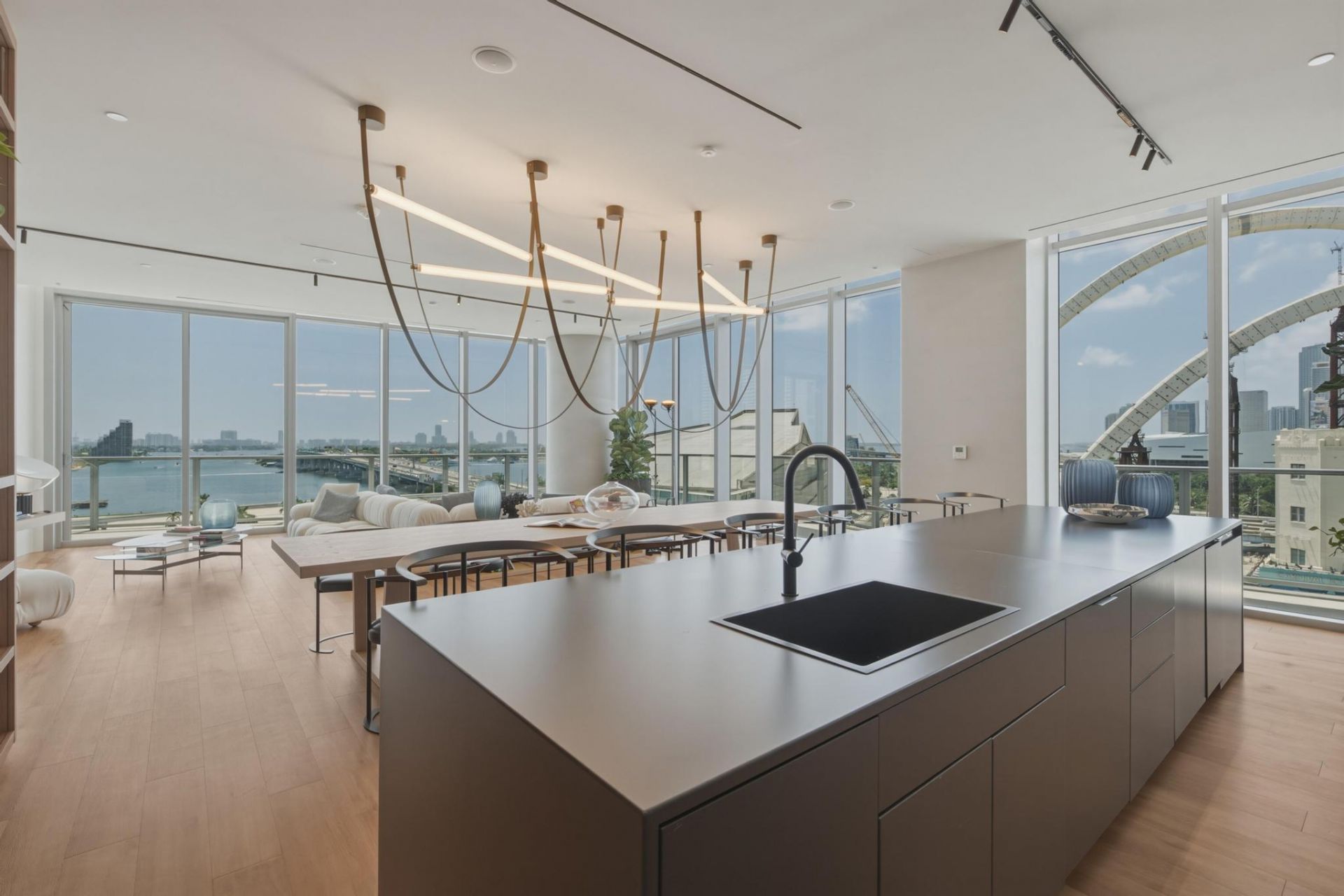 1400 Biscayne Boulevard, Unit 4304, Miami, FL 33132 Photo