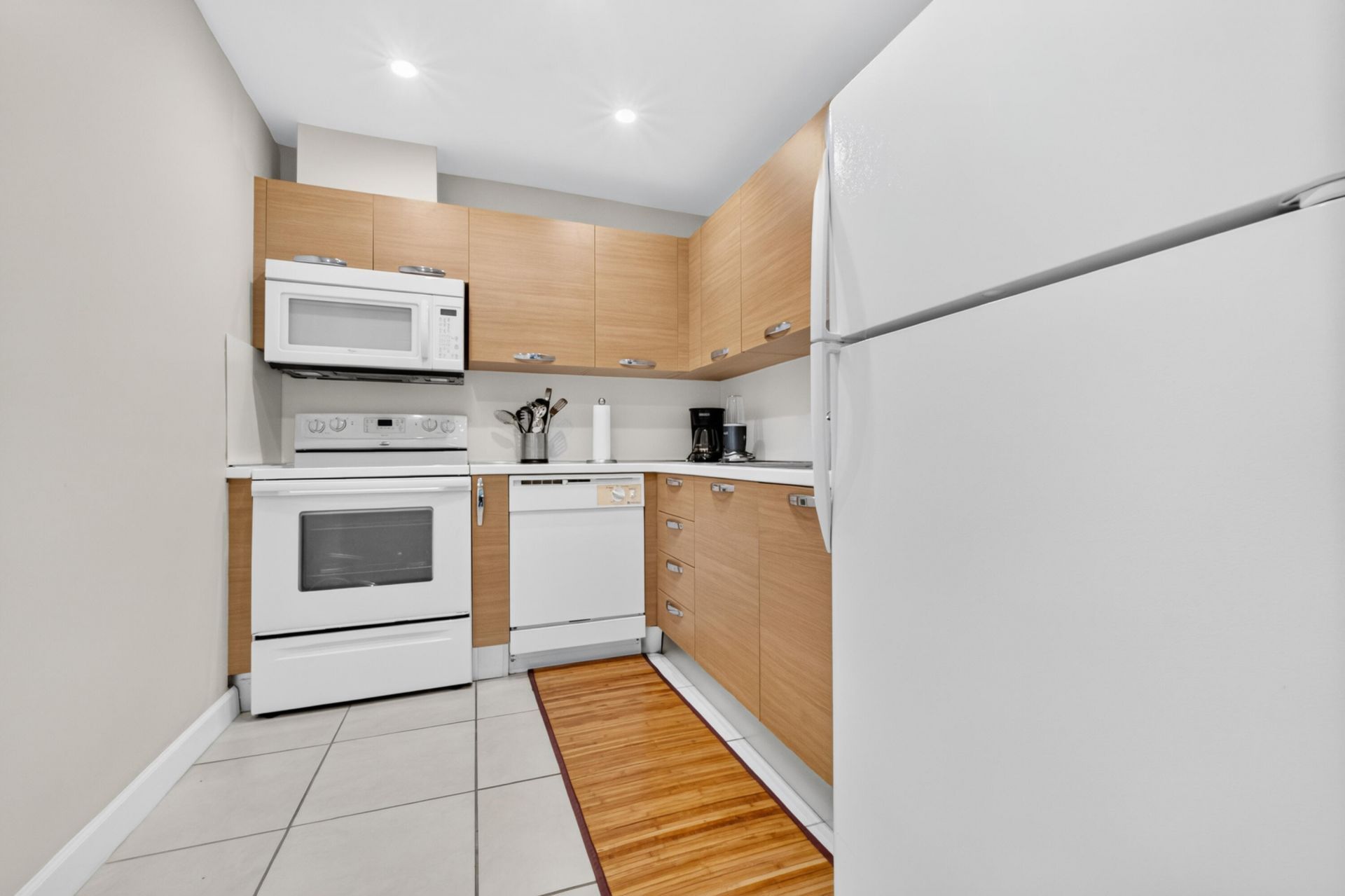 6359 Bay Club Drive, Unit 2, Fort Lauderdale, FL 33308 Photo