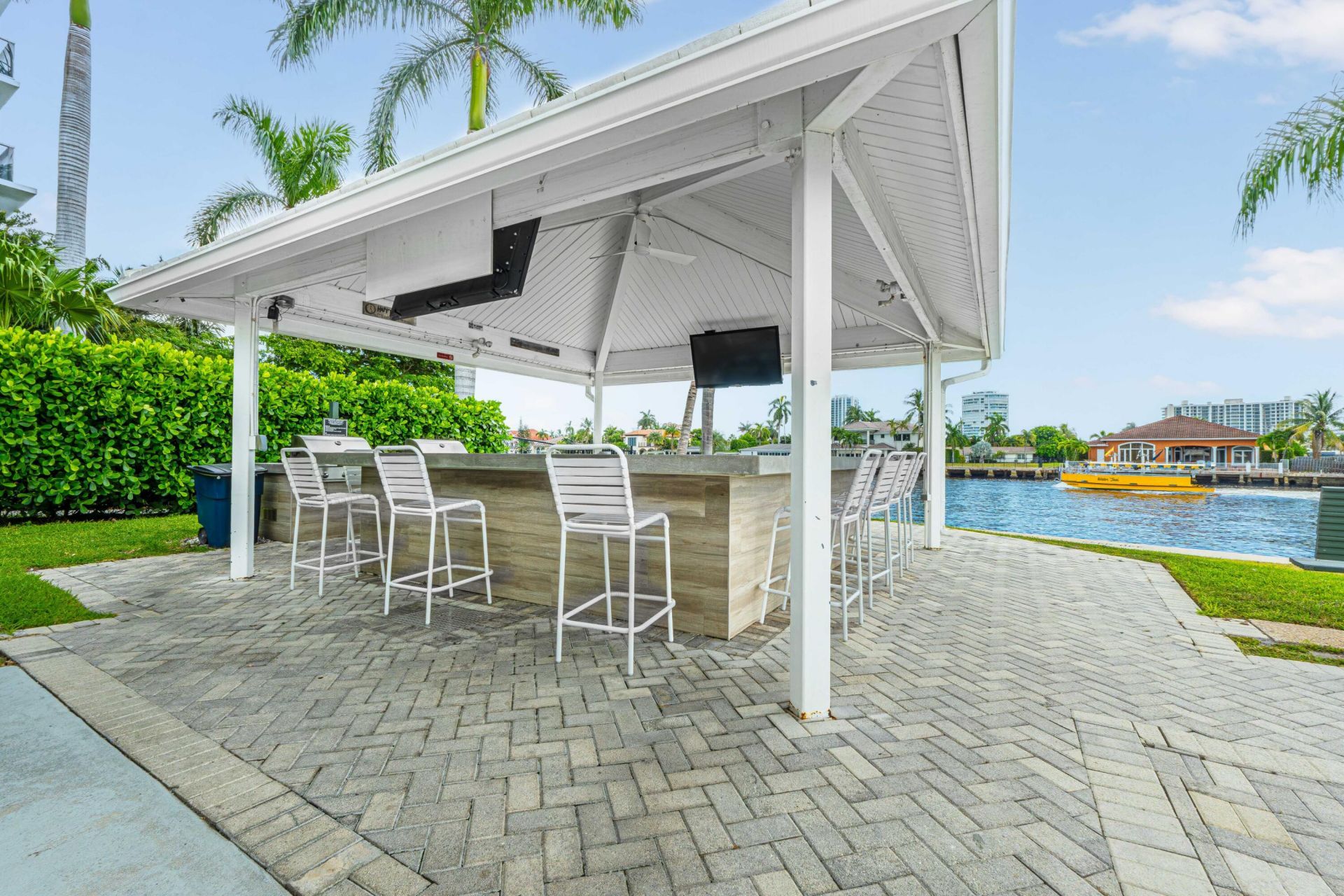 6359 Bay Club Drive, Unit 2, Fort Lauderdale, FL 33308 Photo