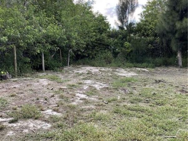 2432 42ND Street, Vero Beach, FL 32967