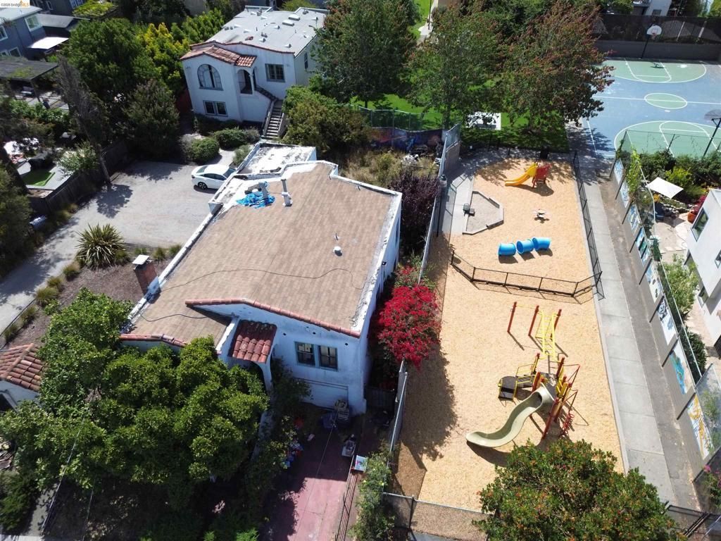 1922 Fairview St, Berkeley, CA 94703 Main Photo